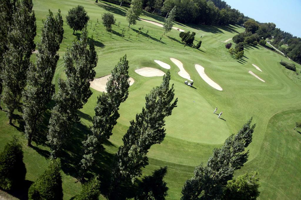 Les Ormes Domaine Et Resort Epiniac Exterior foto